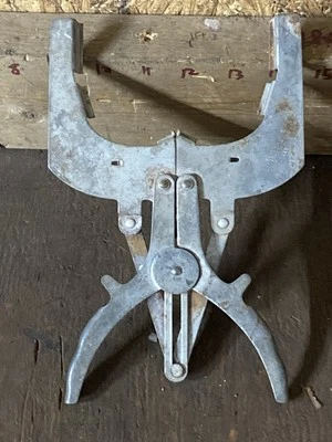 Alicate de anel de pistão Ammco Tools Inc modelo 8330 - Imagem 1 de 3