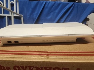 Sony PlayStation 3 Super Slim White - Image 1 of 4