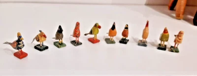Lot de 10 petits oiseaux en papier maché - Photo 1/2
