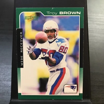 2000 Score Football #122 Troy Brown New England Patriots - Image 1 of 2