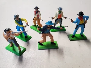 Britain's Ltd Deetail 6 Cowboy Bandits, Gunslinger, Robber, Vintage England 1971 - Picture 1 of 24