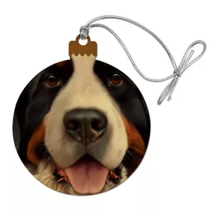 Adorno de vacaciones de árbol de Navidad de madera primer plano cara perro de montaña bernés - Imagen 1 de 7