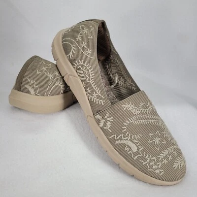 Zapatos Yuu para mujer talla 8 Krishna gris beige bordados zapatos cómodos sin cordones Foto 1 de 4