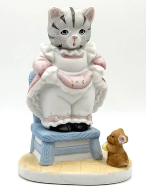 1988 Schmid Kitty Cucumber Scared Of Mouse Vintage Porcelain Figurine - Image 1 of 4