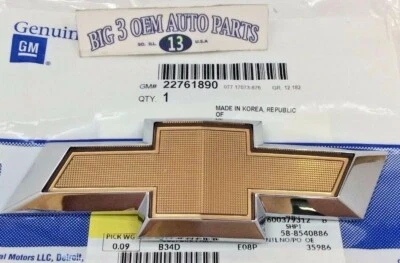 Tapa de la cubierta trasera Chevrolet Camaro maletero dorado cromo pajarita emblema nuevo OEM Foto 1 de 2