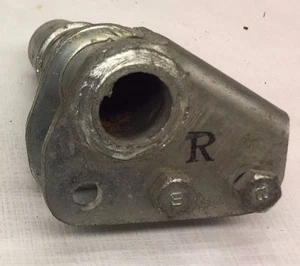 YAMAHA EX340A for 1977 Roller Axle BRACKET Right Side Support - Picture 1 of 3