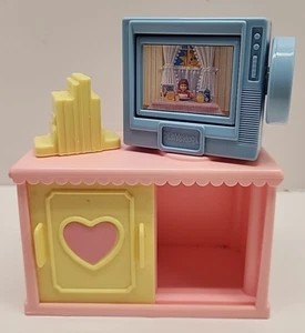 De colección 1994 Playskool Victoriano Casa de Muñecas Rosa/Amarillo TV Gabinete Parte - Imagen 1 de 14