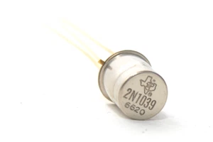 MIL spec Germanium PNP-Transistor v. Texas I. Typ 2N1039, 60 V / 3 A / 20 W, NOS - Picture 1 of 3