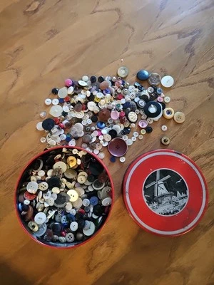 Huge Rare LOT Of  MIXED LOT OLD-VINTAGE & NEW Buttons ALL TYPES & SIZES & Styles - Image 1 of 4