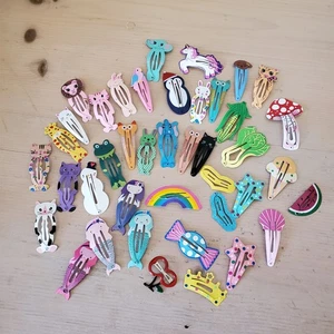 44 Piece Animal Fruit Enameled Metal Bendable Girls Hair Clip Bundle Lot - Picture 1 of 6