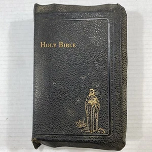 (4) Holy Bibles + Hope for Each Day by Billy Graham See Description For List - Picture 1 of 22