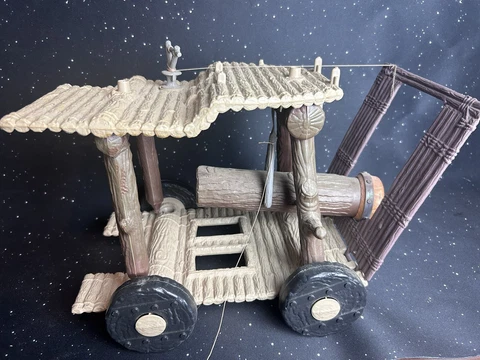 Vintage 1991 Kenner Star Wars Ewok / Robinhood Battle Wagon (Incomplete) Cover