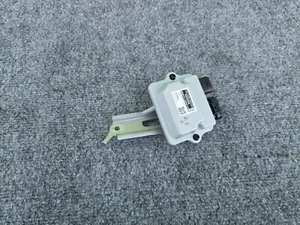 UNIDAD MÓDULO DE CONTROL BOMBA DE COMBUSTIBLE OEM TOYOTA CAMRY SE 20-22 CON SOPORTE 89571-0R010 - Imagen 1 de 3
