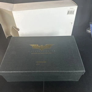 Batman Begins Batarang Prop Replica New Limited Edition 968/1500 - Picture 1 of 4