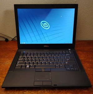 Dell Latitude E6400 14.1" Laptop 128GB SSD NVIDIA GPU 4GB RAM Linux Mint *NICE* - Picture 1 of 18