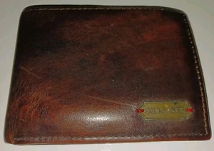 Nice Tommy Hilfiger Men's Wallet Bifold Card Holder Brown Leather Metal Logo - Picture 1 of 4