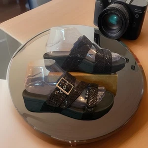 Sandalias de plataforma VIONIC Rio negras con correas ajustables talla 6 deslizables cómodas para caminar - Imagen 1 de 15