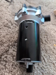 For Mercedes W203 W215 W230  Auxiliary Water Pump 0 392 022 010 - Bild 1 von 3