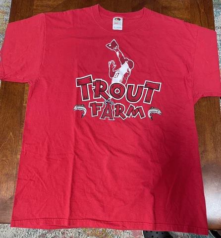 MIKE TROUT  LOS ANGELES ANGELS - T-SHIRT- TROUT FARM - NEW XL FRUIT OF THE LOOM Cover