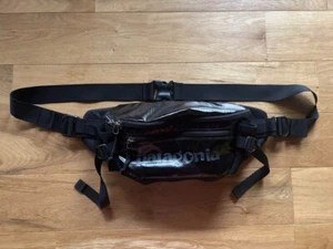 Patagonia Black Hole Waist Pack 5L Black Body Bag Outdoor Travel Used From Japan - Picture 1 of 5
