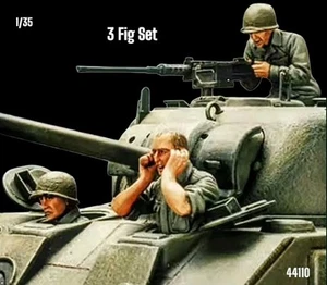 Figura de resina 1/35 US Tank Crew disparando MG y en radio juego de 3 figuras kit modelo 44110 - Imagen 1 de 2