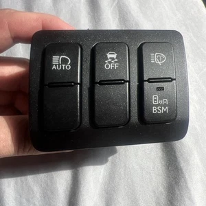OEM 12-15 Lexus GS Traction BSM Auto Headlight Wash Switch Assembly 84010-30G20 - Picture 1 of 8