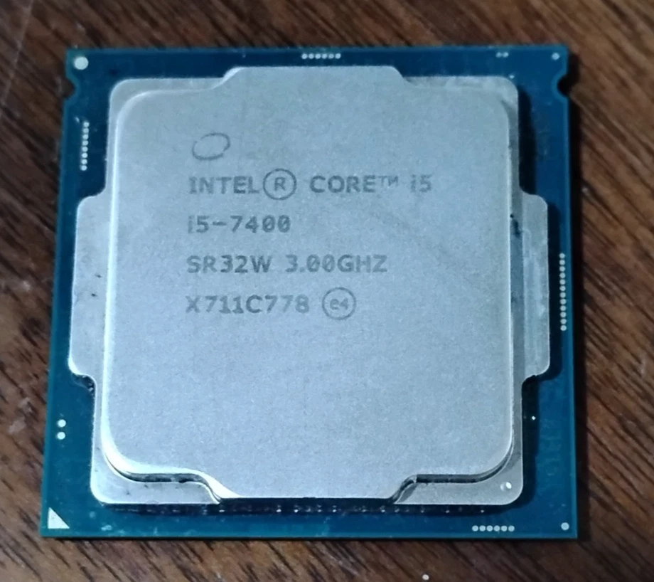 CPU Intel Core i5-7400 @ 3,00 GHz Foto 1 de 1