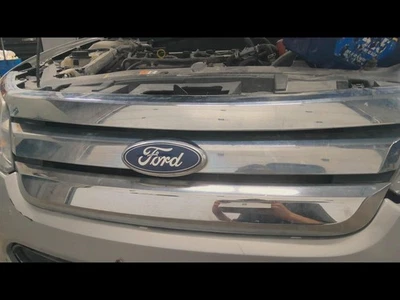 Used Upper Grille fits: 2010 Ford Fusion upper chrome assembly Upper Grade A - Изображение 1 из 4
