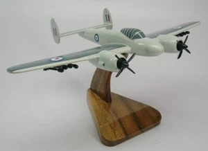 Bristol 164 Brigand British RAF aereo scrivania modello in legno piccolo spedizione gratuita - Foto 1 di 1