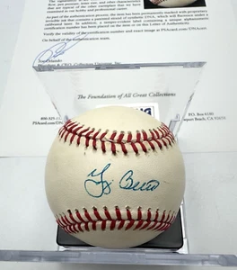 PSADNA YOGI BERRA SIGNIERTER BASEBALL MIT PSA ECHTHEITSZERTIFIKAT - Bild 1 von 3