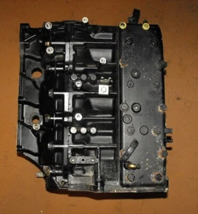 Nissan Tohatsu TLDI 90 Cylinder Crankcase ASSY PN 3T9B011001 Fits 2002 & UP - Foto 1 di 9