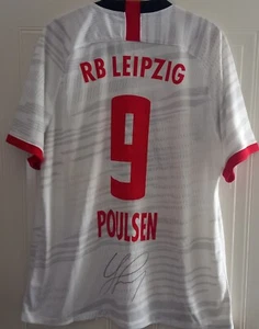 Camiseta de fútbol RB Leipzig autógrafo Yussuf Poulsen 2019 2020 local talla adulto - Imagen 1 de 10