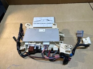 Passenger Side Junction Block Fuse Box 2001-2004 Lexus LS430 OEM 82730-50101 - Picture 1 of 8