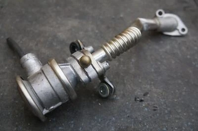 Conjunto de tubo de válvula de aire secundaria derecha 257255 171175 OEM Ferrari FF 2011-16 Foto 1 de 4