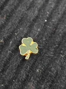 KLEEBLATT ??? ➔ Fussball ➔ Pin / Pins *aus Sammlung* 16907 - Bild 1 von 1