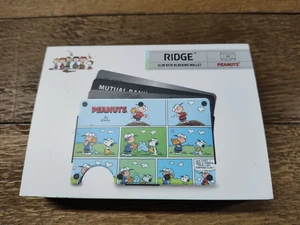 Ridge Slim RFID Blocking Wallet PEANUTS/Charlie Brown Brandneu Limitiert - Bild 1 von 3