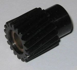 One Way Needle Roller Bearing with Helical Gear - Anti Reverse Clutch - 8 mm ID - Picture 1 of 5