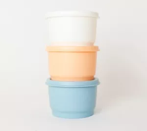 TUPPERWARE Kühlschrank Kunterbunt 3x 120ml Blau, Apricot, Weiß Vorratsdose - Bild 1 von 1
