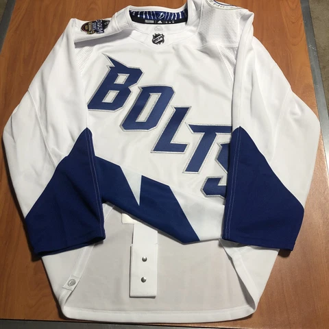 Adidas Authentic Tampa Bay Lightning 2022 NHL Stadium Series Jersey Patch 50 Cover