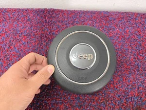 JEEP GRAND CHEROKEE SRT 2011-2013 OEM STEERING WHEEL 1GS311XLAI 1GS311XLAE - Picture 1 of 6