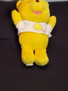 Mattel Fisher Price/Disney 2005 Winking Pooh Bear w/White t-shirt W/smiley face - Picture 1 of 7