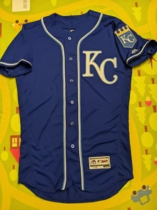 Kansas City Royals Majestic Flex Base 7300 series baseball jersey size 40 medium - Picture 1 of 3