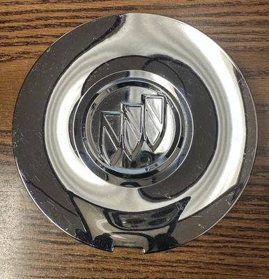 BUICK ENCLAVE LACROSSE ALURE CHROME CENTER CAP HUBCAP OEM 9595039 - Image 1 of 4