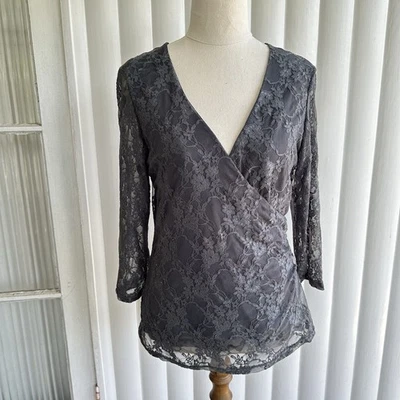Rockmans Blouse Womens M Grey Floral Sheer Lace V-neck Lined Vintage Y2K 90s - Image 1 of 4