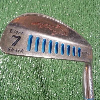 Simmons Tiger Shark 7 Iron Steel Shaft Right Handed 35.5" - Image 1 of 4