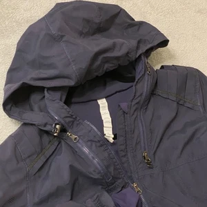 Lululemon Athletica Jacket Womens Size 8 Full Zip Hooded Windbreaker Purple - Picture 1 of 6