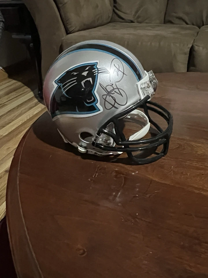 MINI CASCO FIRMADO CAROLINA PANTHERS NFL Riddell DeAngelo Williams Foto 1 de 4