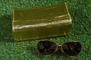 TORY BURCH TY 6006 SUNGLASSES 60-11-135 GOLD FRAME WITH CASE ~ VGC - Picture 1 of 8