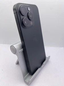 Apple iPhone 15 Pro - 256 Go - Titane Noir - Photo 1/6