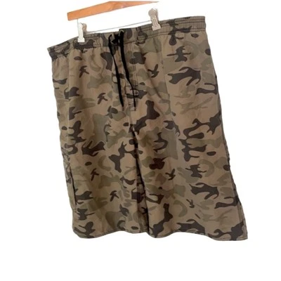 BURNSIDE | Bañador BURNSIDE para hombre con patrón de camuflaje talla XL. Foto 1 de 4